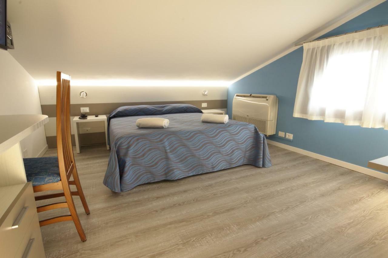Hotel Serenella 3*