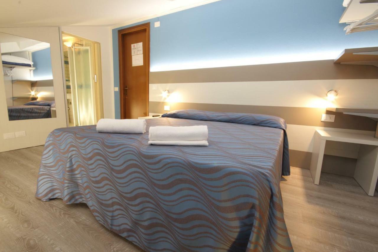 Hotel Serenella 3*